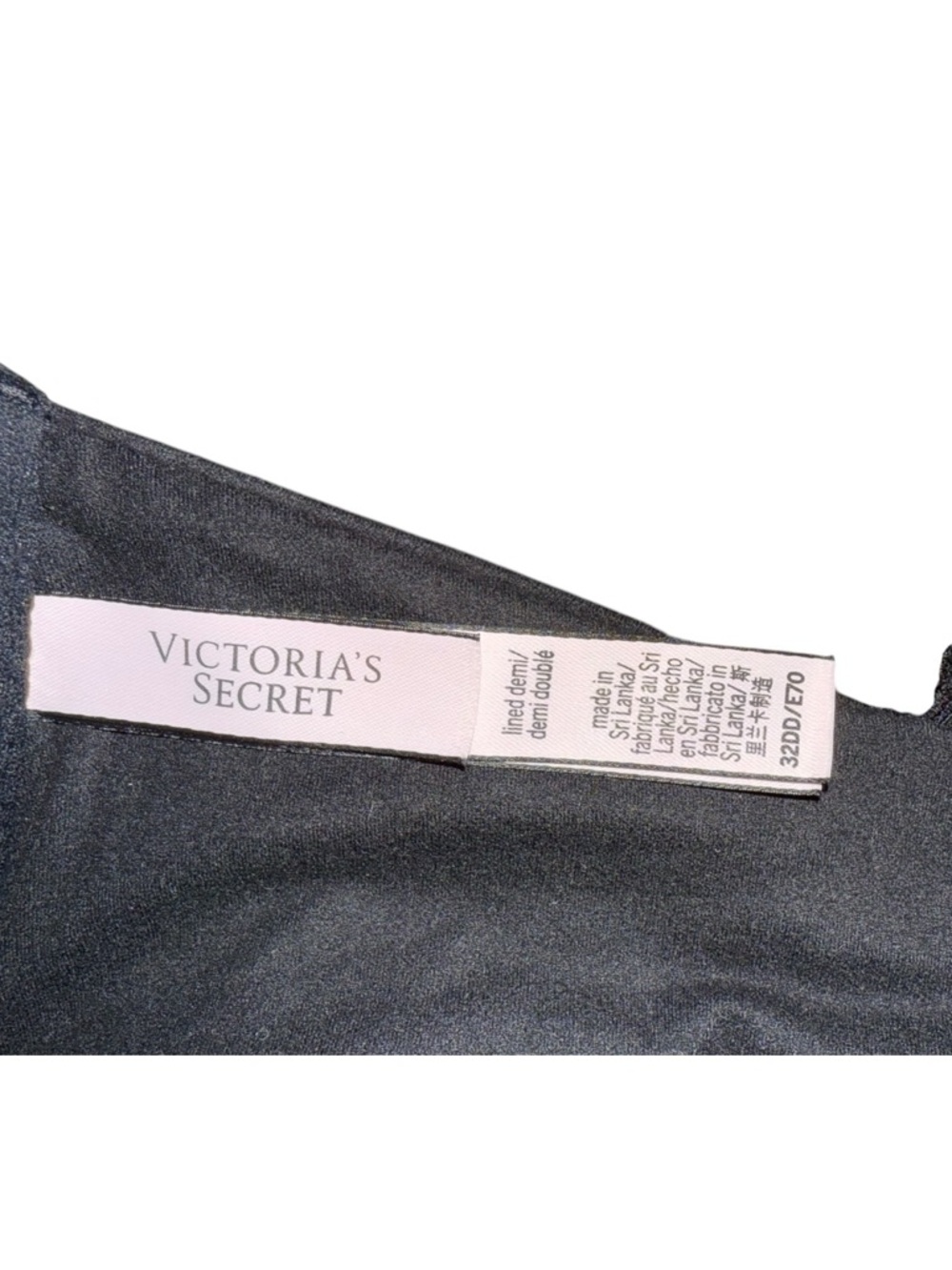 Victoria's Secret Black Lined Demi bra, pretty lace triangle back, front closure - Picture 5 of 5